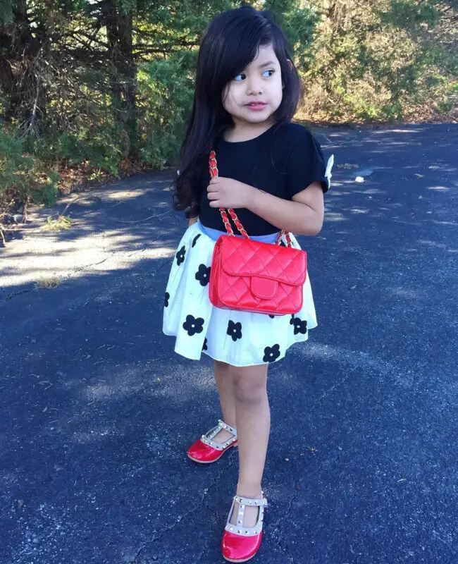

2019 New Fashion Cute Baby Girl Clothes Black T-Shirt + White Flower Skirt Outfit Set 2PCS