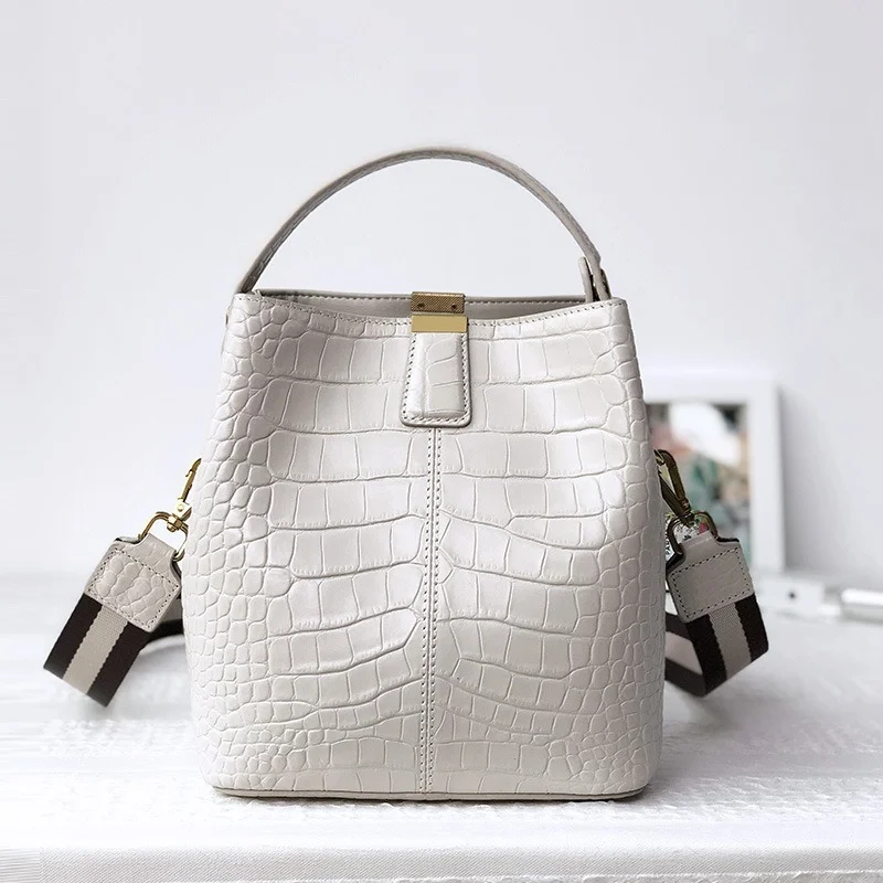 

Genuine leather handbags 2021 new first layer cowhide crocodile pattern bucket bag casual portable messenger shoulder bag