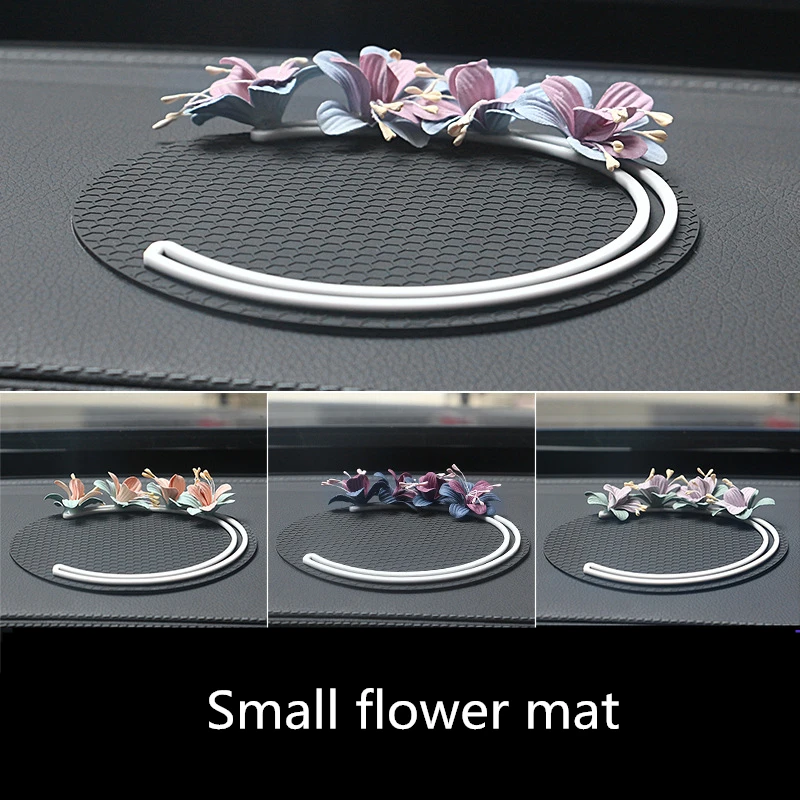 

Car Ornaments Cute Decoration 4pcs Flower PVC Magic Sticky Pad Automobiles Interior Anti-Slip Mat Cushion For Phone Auto Doll