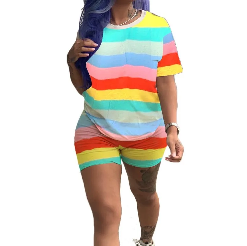 Комплект из двух предметов в радужную полоску размера плюс спортивный костюм для