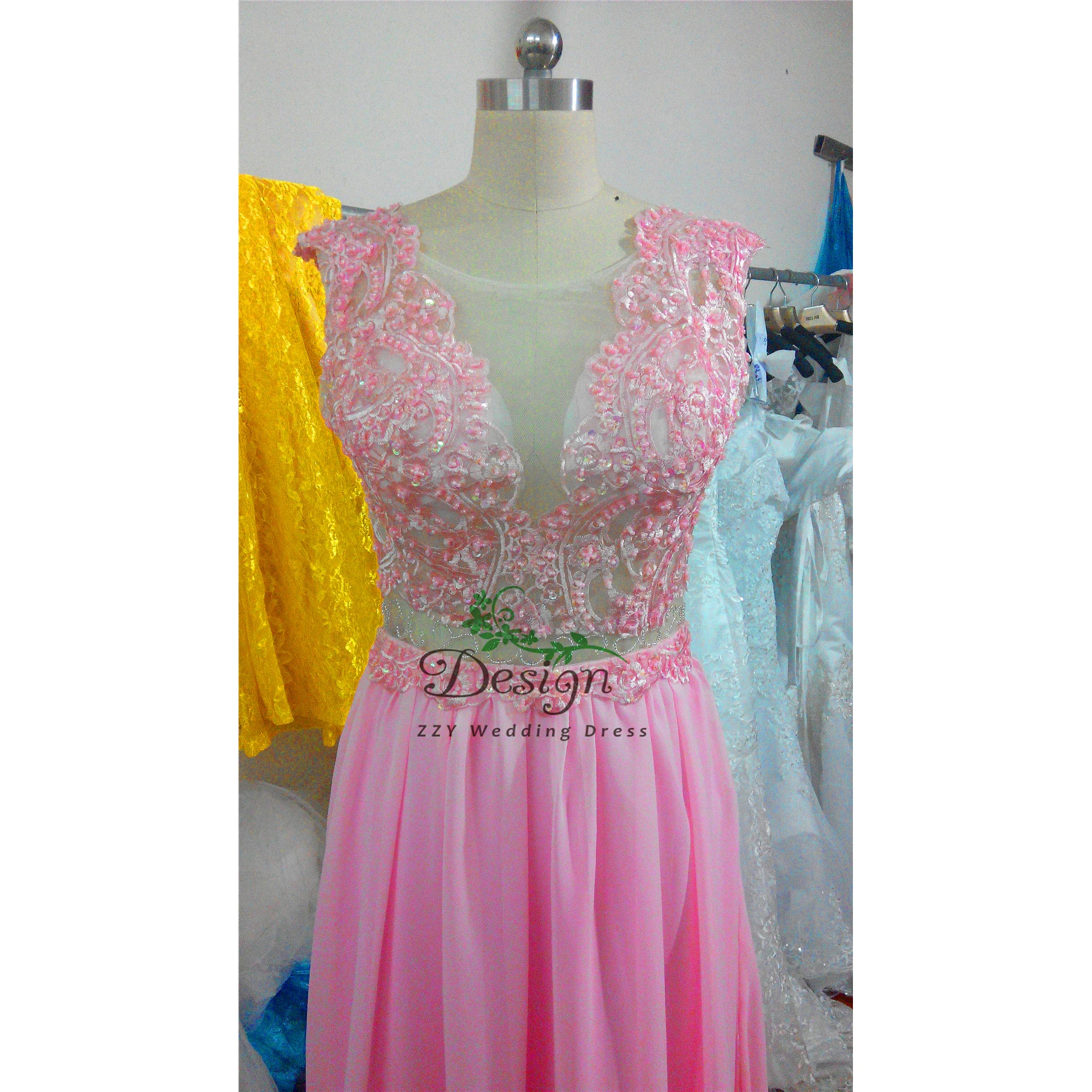 

Wonderful Pink Chiffon Appliques Court Train A-line Evening Party Dresses Illusion Custom-Made Sexy Dresses heavy handworks