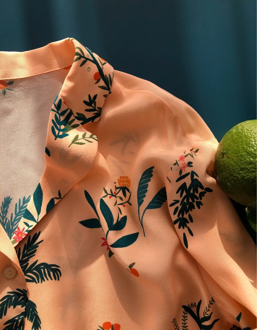 

Women Shirt Coconut Print Shirt Grapefruit Powder Coconut Flower Bird Long Sleeve Shirt