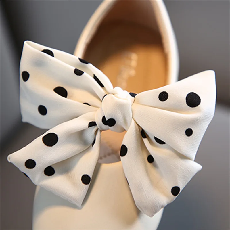 Zapatos de suela blanda de cuero para ni&ntilde;as, zapatillas de princesa con lazo, a la moda, bonitos y Chic, 2022-1