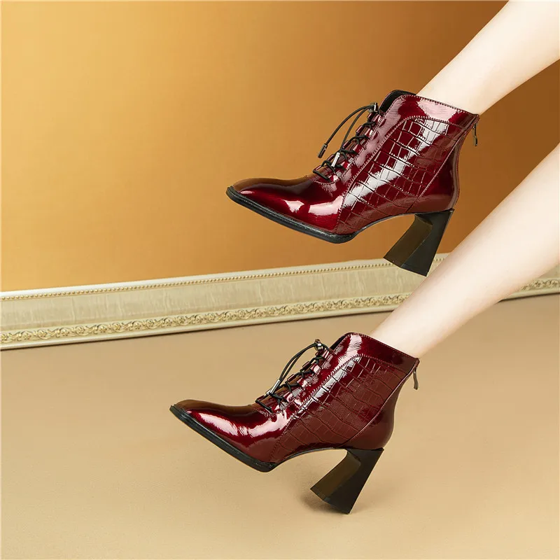 Online MoonMeek 2020 Berkualitas Tinggi Sepatu Bot Kulit Asli Sepatu Bertumit Tinggi Dan Tebal Square Toe Sepatu Wanita Hitam Merah Anggur