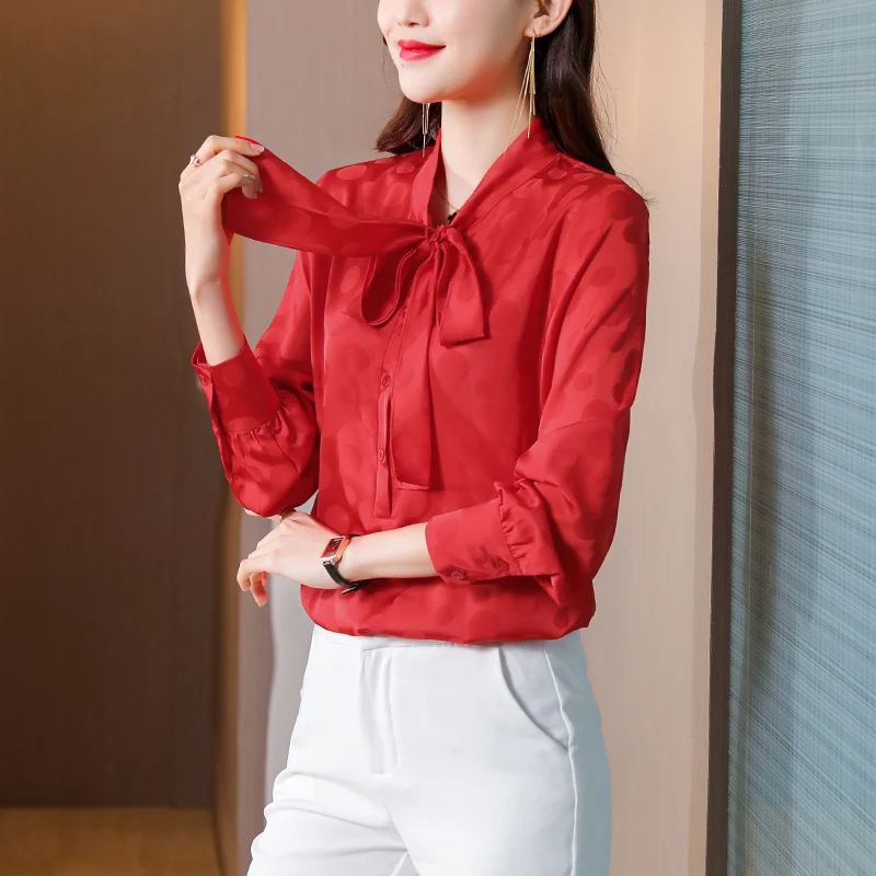 Блузка Женская атласная в горошек с бантом цвета шампанского