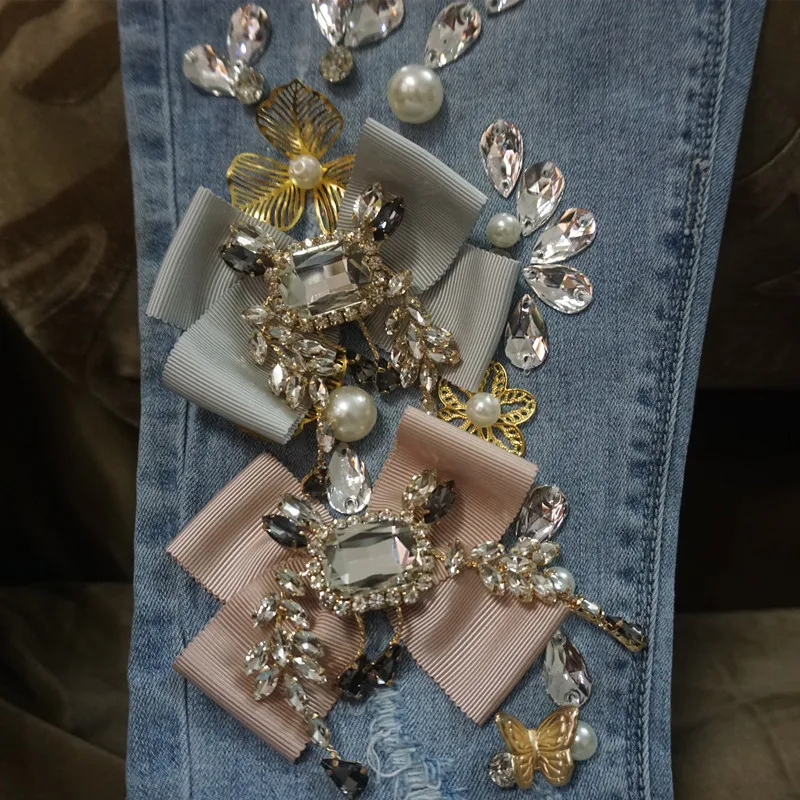 Брюки-карандаш женские стрейчевые тонкие узкие эластичные модные рваные джинсы