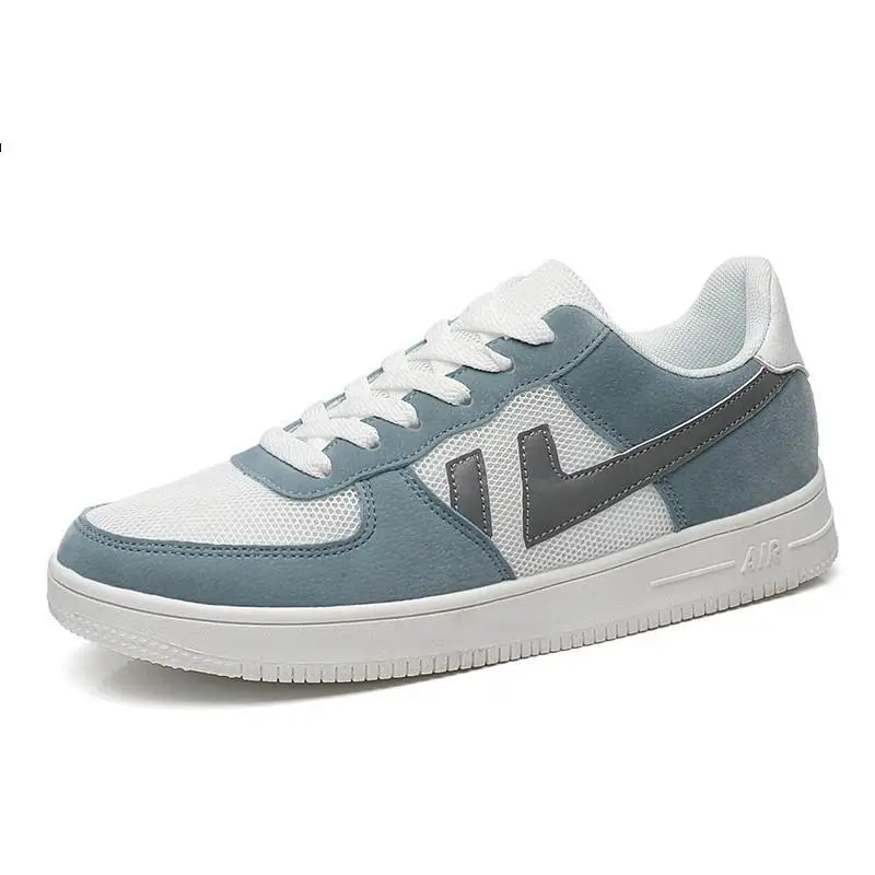 

Breathable Sneakers Men Lace Up Skateboard Shoes Luxury Brand Leather Men Casual Shoes Sky Blue Sport Trainers Unisex Zapatillas