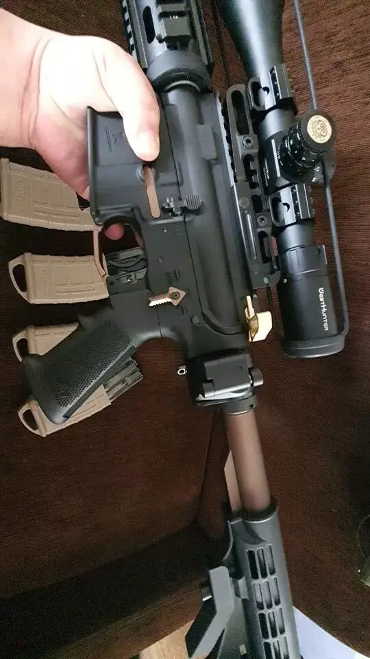 

Color combination Dust cover Protective cover Quick release magazine spring catch assembly switch AR-15 M16 Hunting accessories