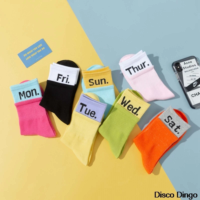 

Solid Color Japanese mid-tube Week Socks