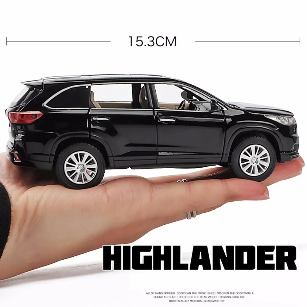 Модель автомобиля TOYOTA Highlander 1:32 литой под давлением из металлического сплава