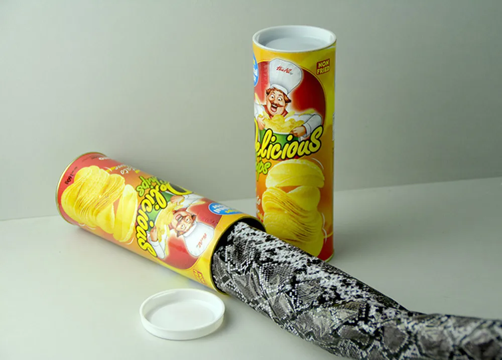 

Halloween Magic Potato Chips Cans Snake Tricks Joke Scary Fries Play blague effrayant frites jouer Fun Toys 130CM