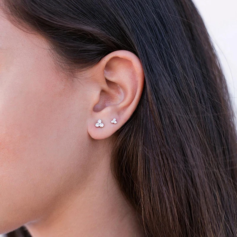 

AIDE Cute INS Bling triangle Zircon Stud Earrings For Women Mini 925 Sterling Silver Earrings Wedding Party Gifts kolczyki