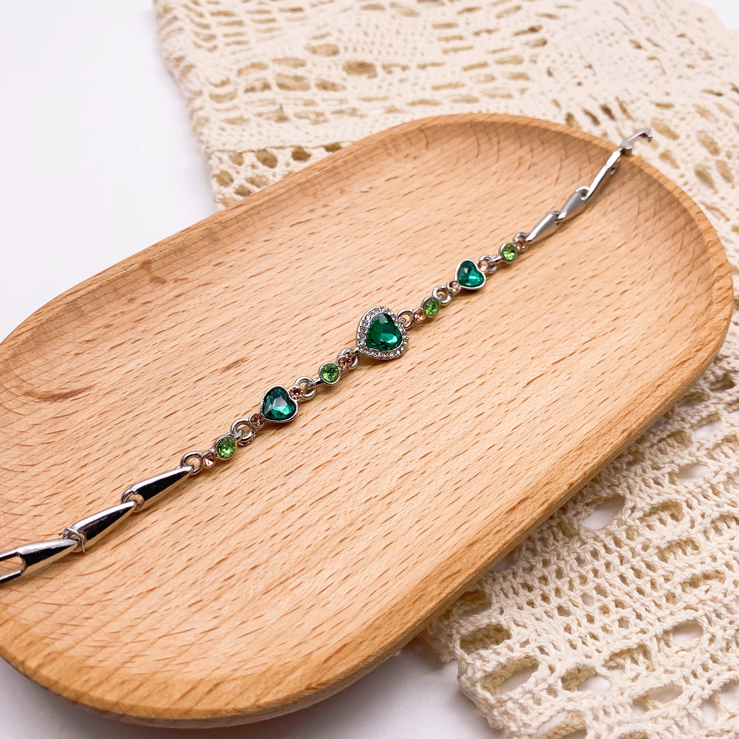 Женский классический браслет с цирконом трехцветный зеленым Цирконом в виде