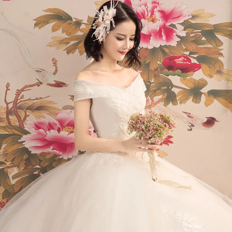 

Princess Wedding Dress Appliques Embroidery Ball Gown Plus size Vintage bridal Wedding Dresses vestido de casamento