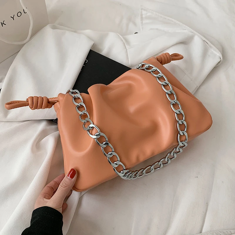 

2021 Silver Chain Small Soft Leather Crossbody Shoulder Bags for Women Summer Fashion Ladies Travel Handbags Travel Purse