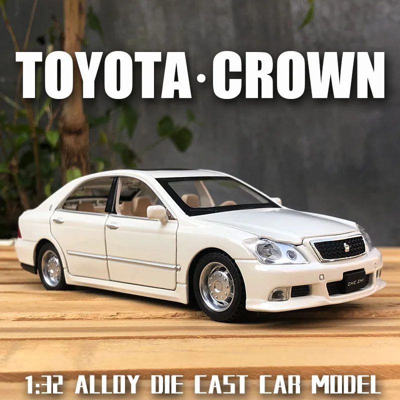

Модель автомобиля Toyota CROWN из сплава в масштабе 1:32, Литые и игрушечные автомобили, металлическая Игрушечная модель автомобиля, коллекция ими...