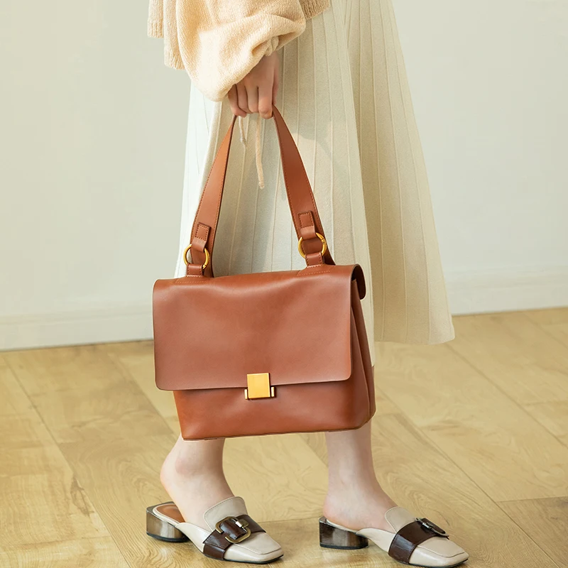 Модная женская сумка WOONAM наплечная из натуральной телячьей кожи с откидной