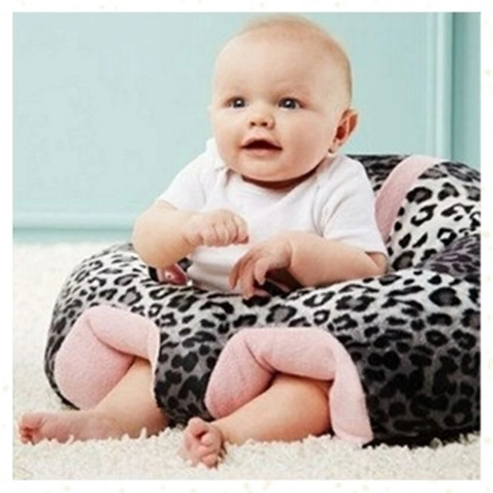 Симпатичный диван мультяшный детский учится сидеть на безопасных сидениях