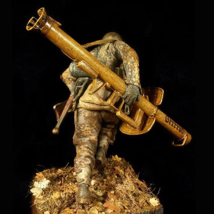 1/16 масштаб Неокрашенная смола фигура Grenadier GK фигура