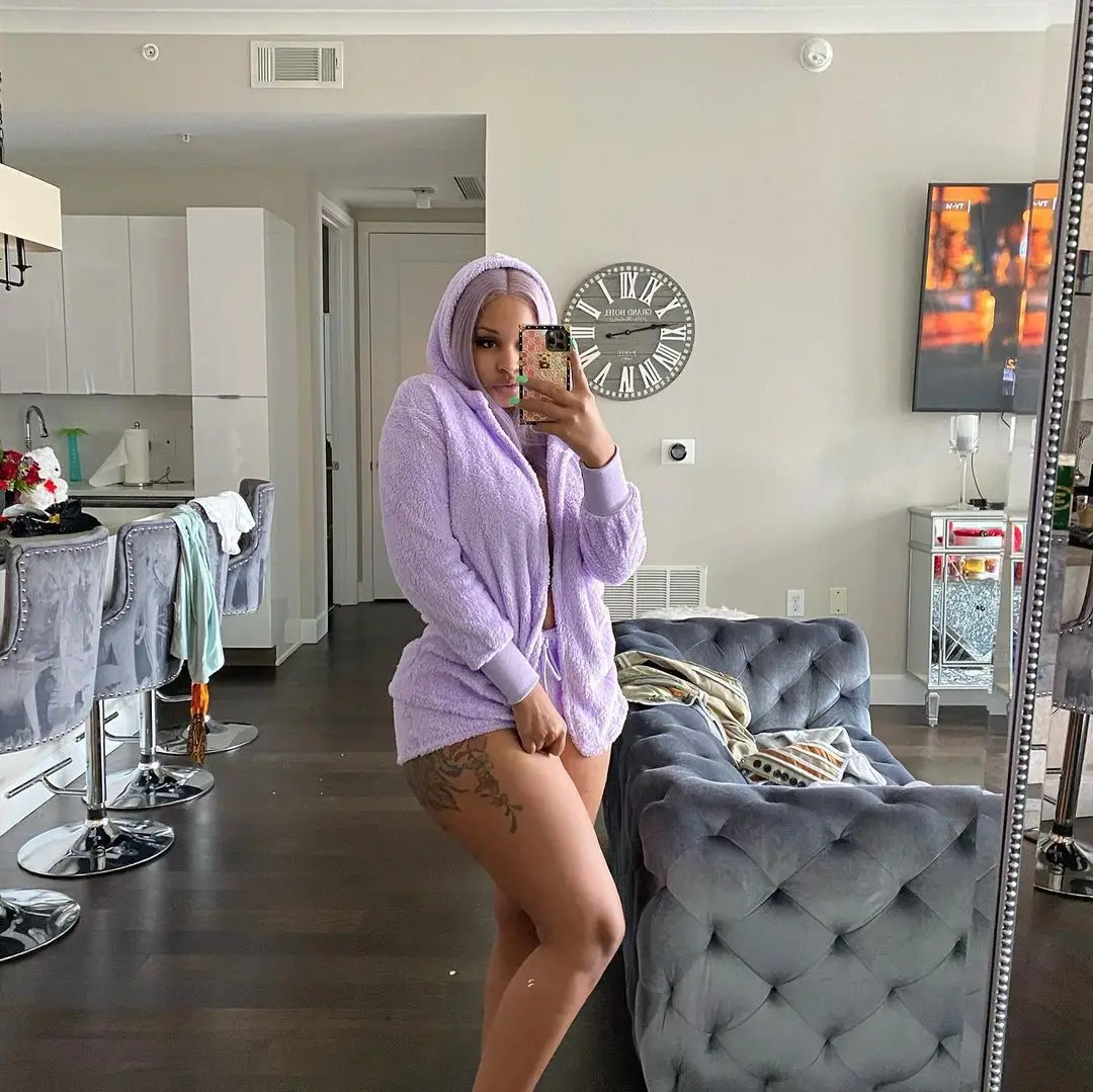 

Новинка 2022, Зимняя женская Фланелевая пижама, пижама с капюшоном и милым медведем, Теплая Флисовая одежда для сна с капюшоном и коротким бул...