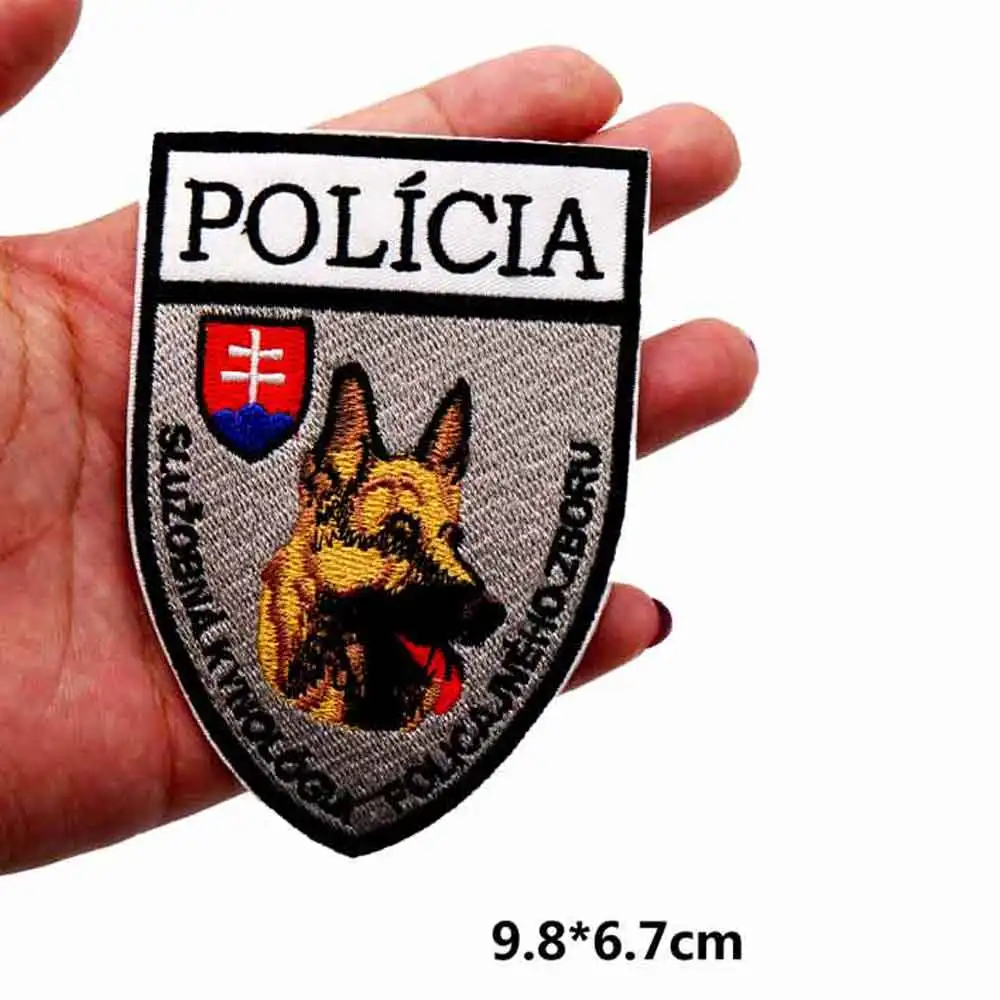 

Полицейские нашивки с вышивкой и крючком