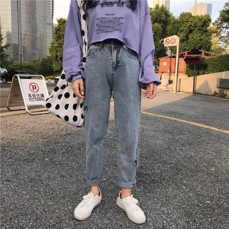Женские весенние свободные широкие джинсы с дырками в Корейском стиле