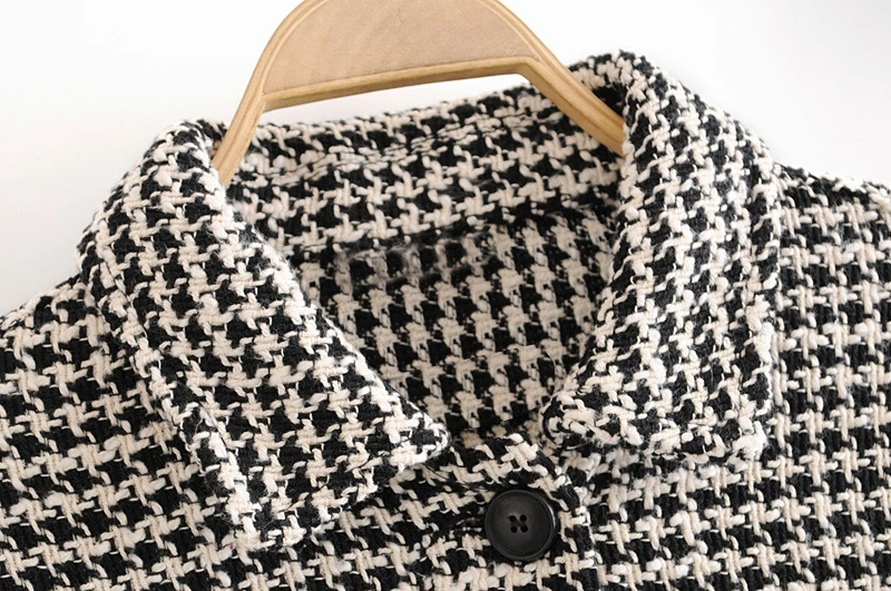 Женская твидовая куртка в клетку с бахромой | одежда