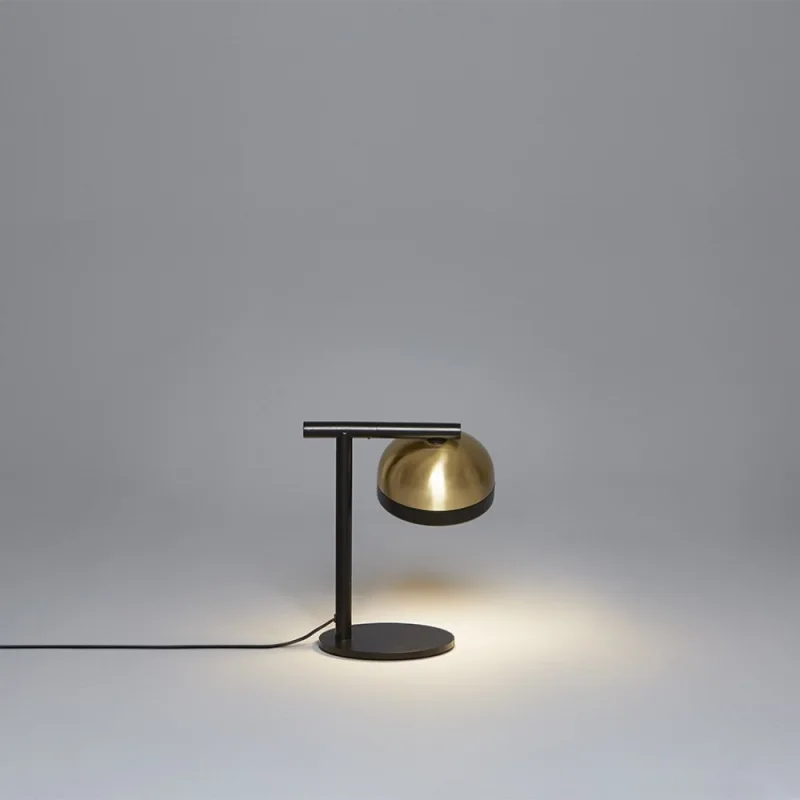 

Postmodern metal wind table lamp floor chandelier bedside dining table designer model room simple and creative personality lamps