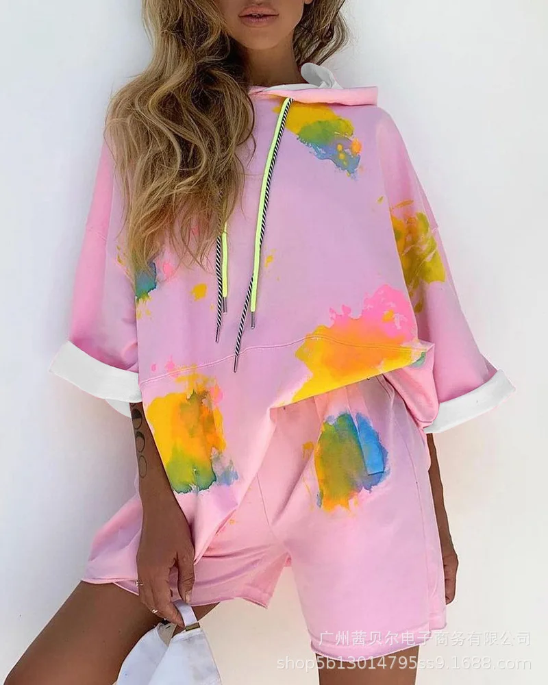 

2021 women's new pink splash print casual Hoodie Shorts Set