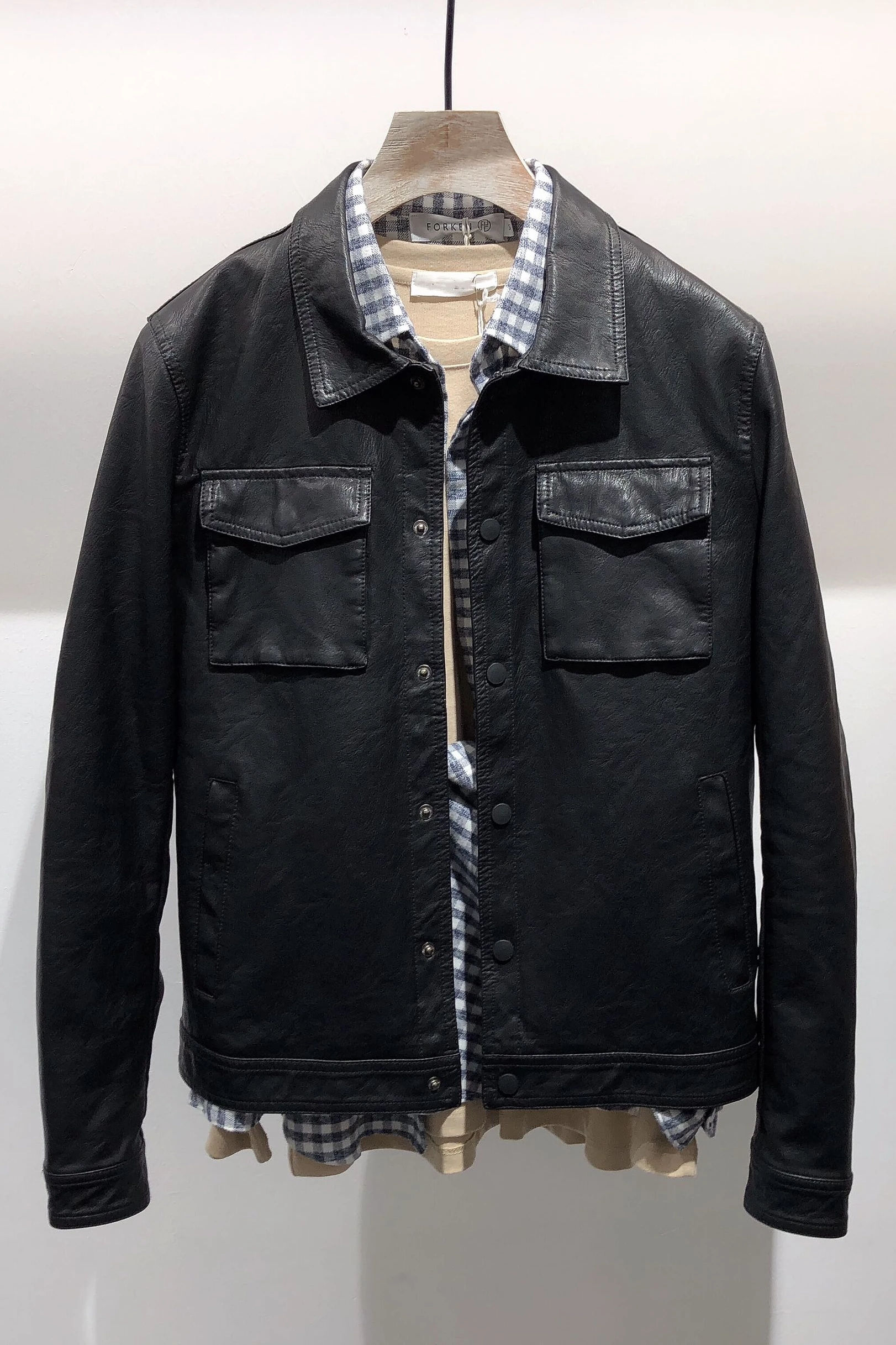 

New men's pure color casual leather jacket in spring and autumn 2020