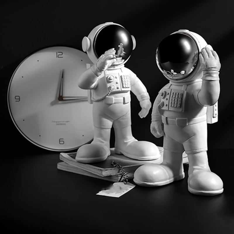 

Astronaut Spaceman Model Handicraft Resin Ornament Home Decor Gifts