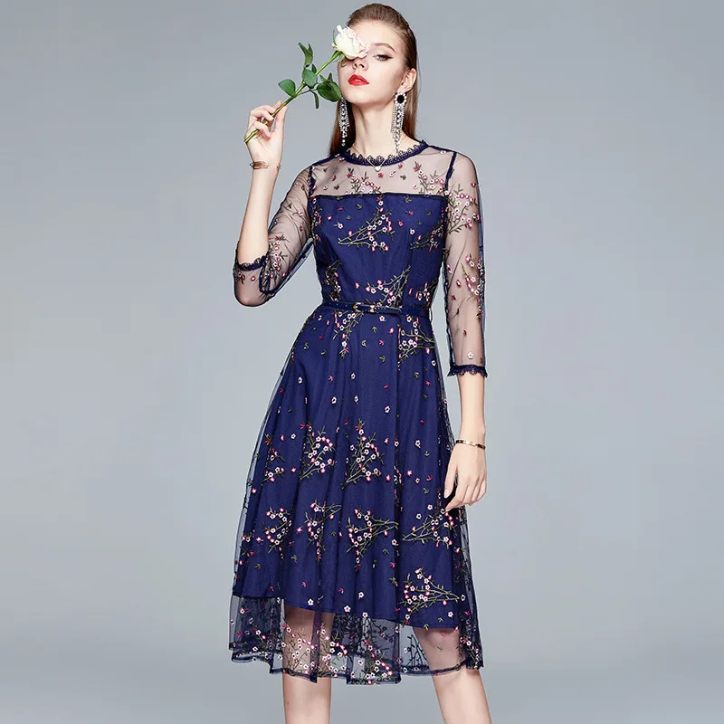 

2020 new autumn outfit round neck seven-minute sleeves vintage floral embroidered gauze lace dress Jacques Wolf brand