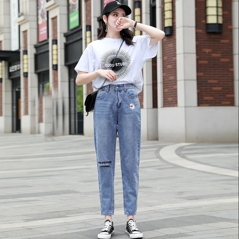 Осень зима 2020 новые джинсы с вышитой маргариткой для папы женские повседневные
