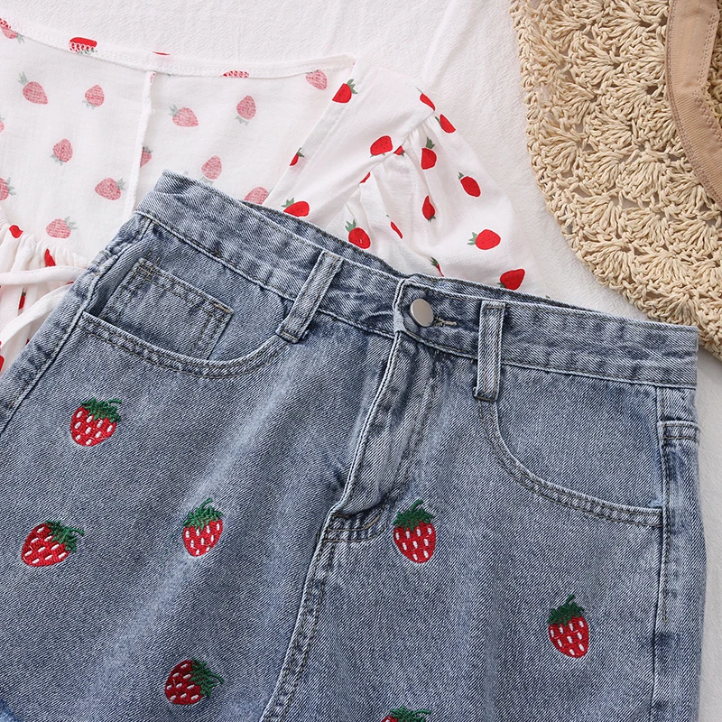 Женские джинсовые шорты с завышенной талией и принтом клубники|Женские шорты| |