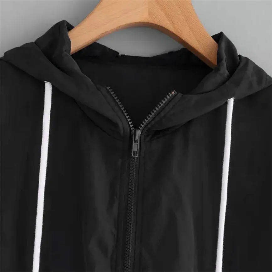 Однобортное уличное пальто женское с длинным рукавом розовое тонкое облегающее