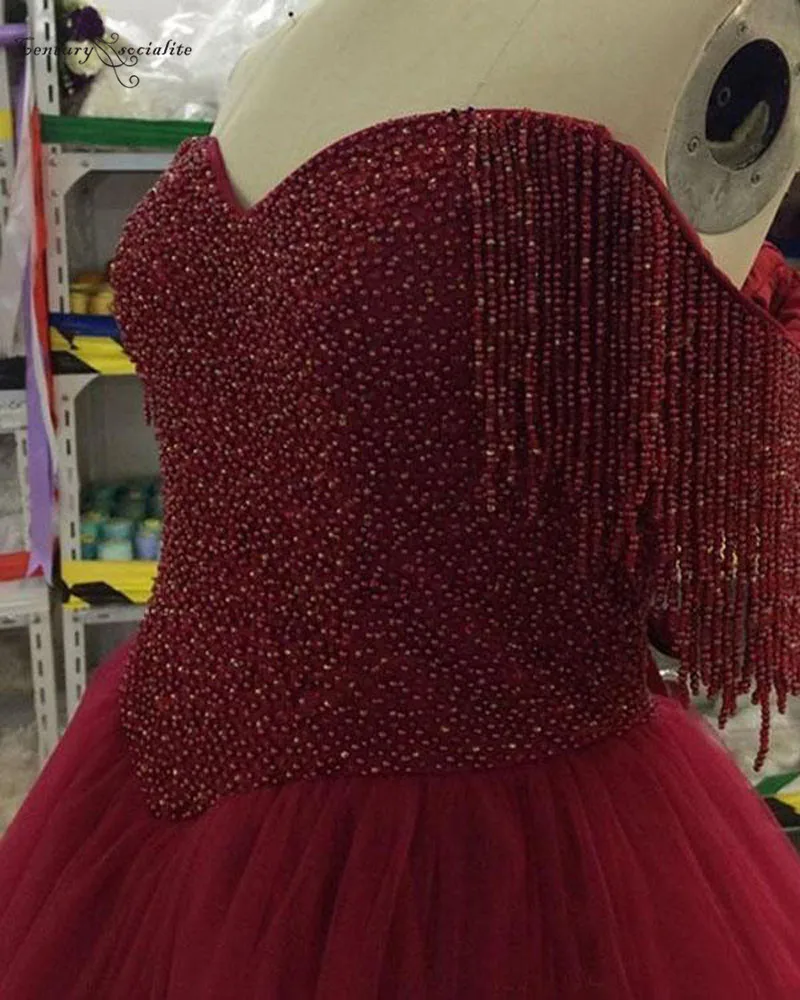 Бисером бордовые платья Quinceanera с открытыми плечами Пышное Бальное Платье сладкий 16 платье День рождения вечернее платье Vestidos De Quinceanera