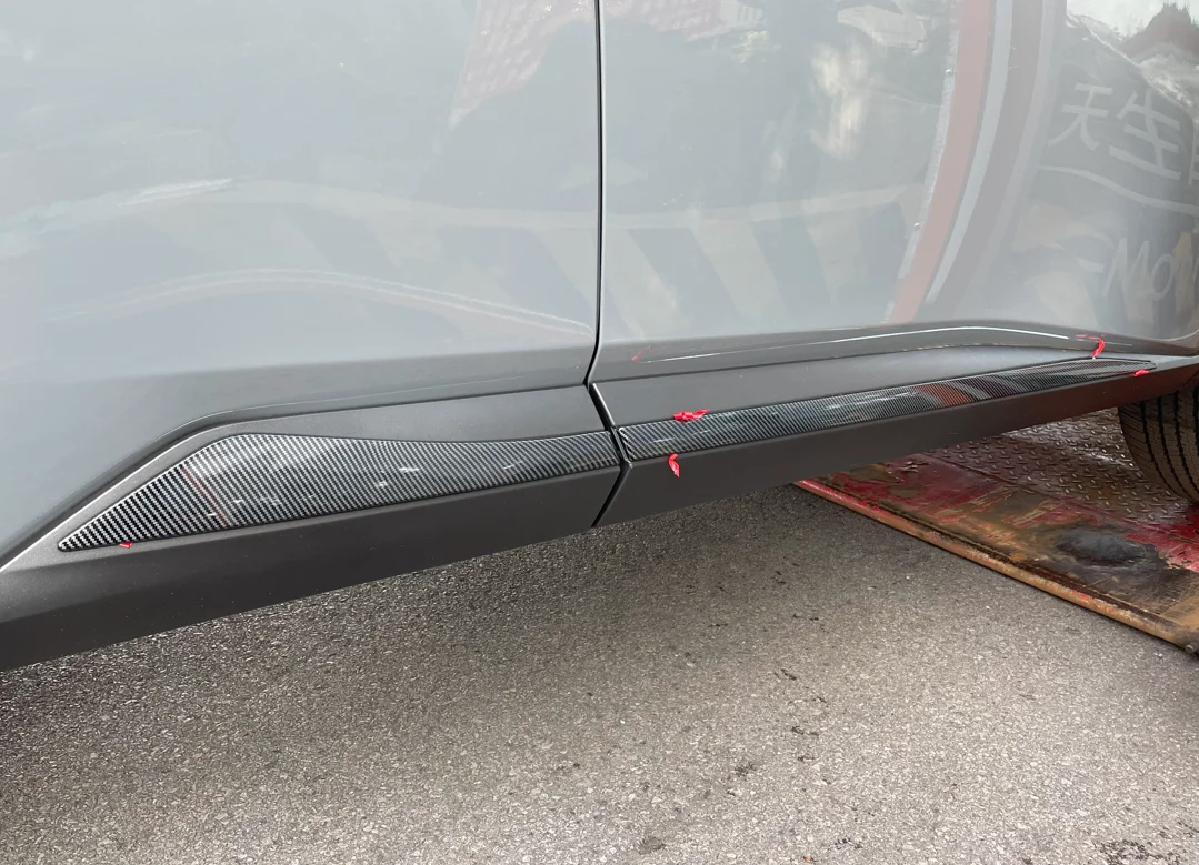

Body Door Side Carbon Fiber Cover Trim Moulding Strip For Nissan Rogue X-Trail 2021-2022 Accessories Decoration