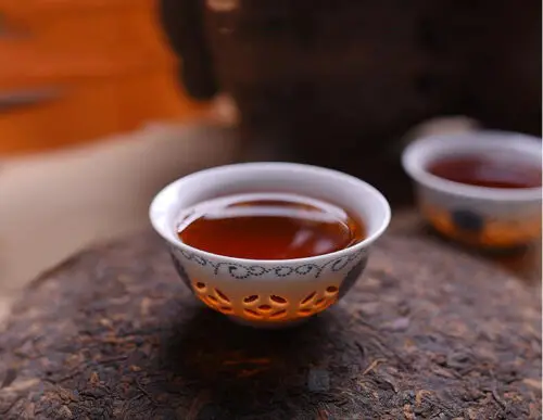 

2019 Yr Shou Cha Yunnan Mengku Old Tree Ripe Pu-erh Qizi Cake Tea Golden Iceland Pu-erh 357g