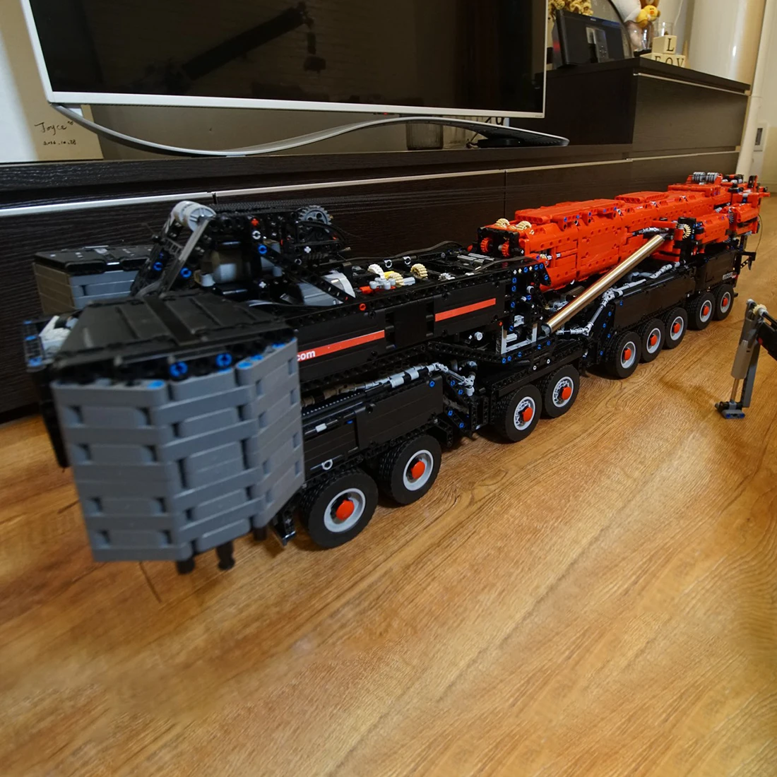 7705 шт. Детский конструктор с пультом ДУ|Игровые фигурки и трансформеры| |