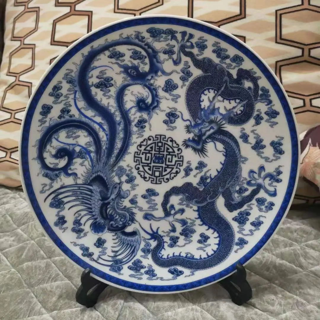 

Изысканная китайская сине-белая фарфоровая тарелка ручной работы, с рисунком дракона Феникса.