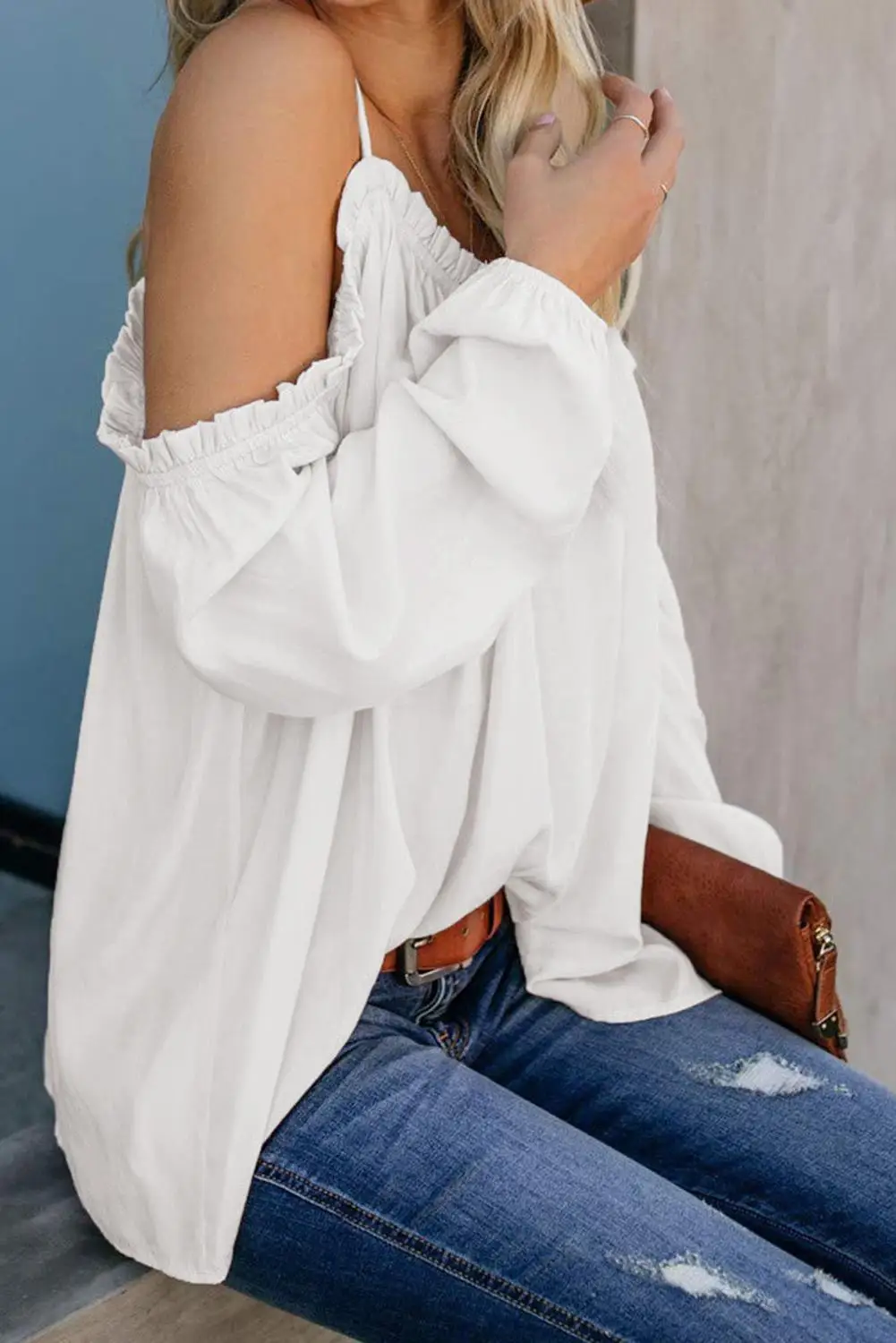 Женская блузка с оборками Echoine повседневная однотонная черного/белого цвета