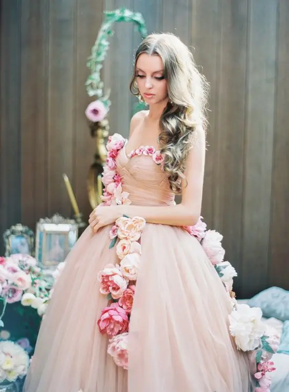 Real Princess Floral Wedding Dresses 2021 Fluffy Mesh 3D Flower Bride Dress With Long Train Champagne Sweetheart Off Shoulder | Свадьбы и
