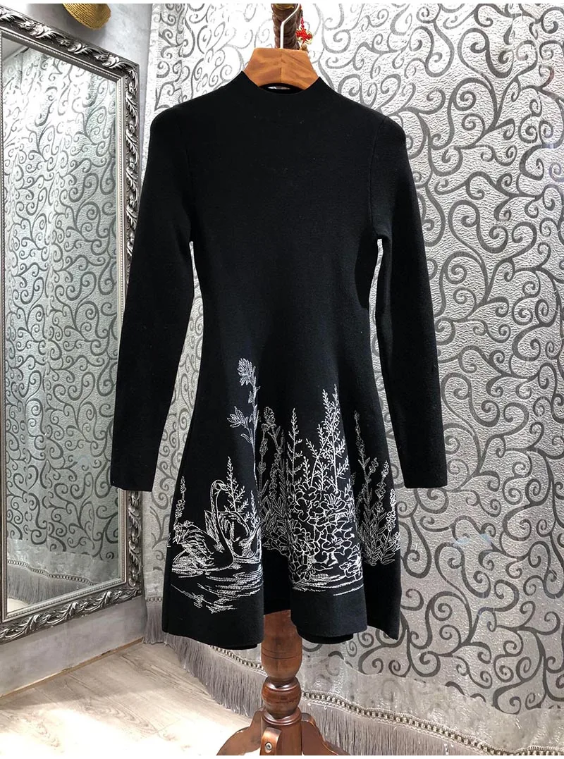 

High Quality Knitted Dress 2020 Autumn Winter Style Women Cute Animal Patterns Knitting Long Sleeve Casual Dress Sweaters Ladies