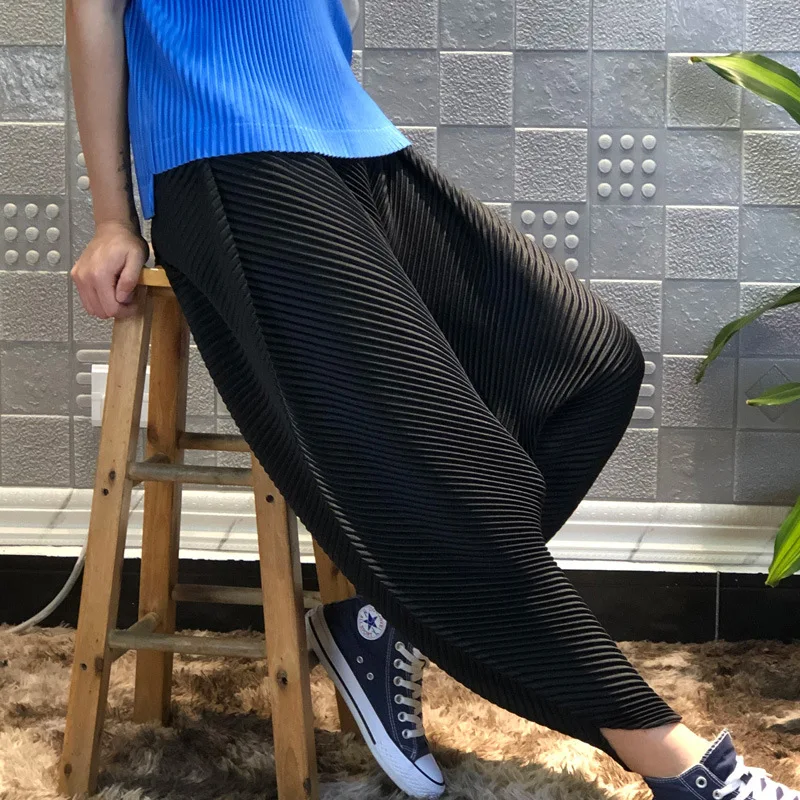 

Chunky Twill Pants Average Size Harem Pants Casual Pants Women's Slim Capri-Pants Wide Loose Summer Thin Section MIYAKE Pleats