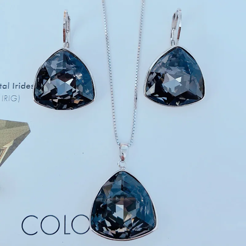 

Комплект женский из бижутерии, треугольной формы, с австрийским кристаллом