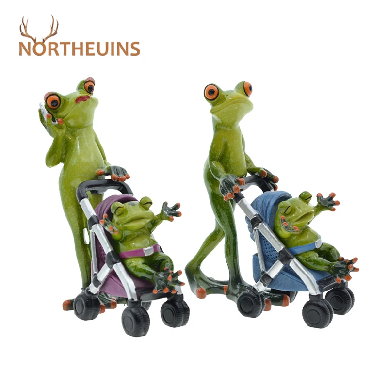 

NORTHEUINS 2 Pcs Resin Parent-child Frog Push Baby Carriages Figurine Interior Decor Modern Creative Home Decoration Accessories