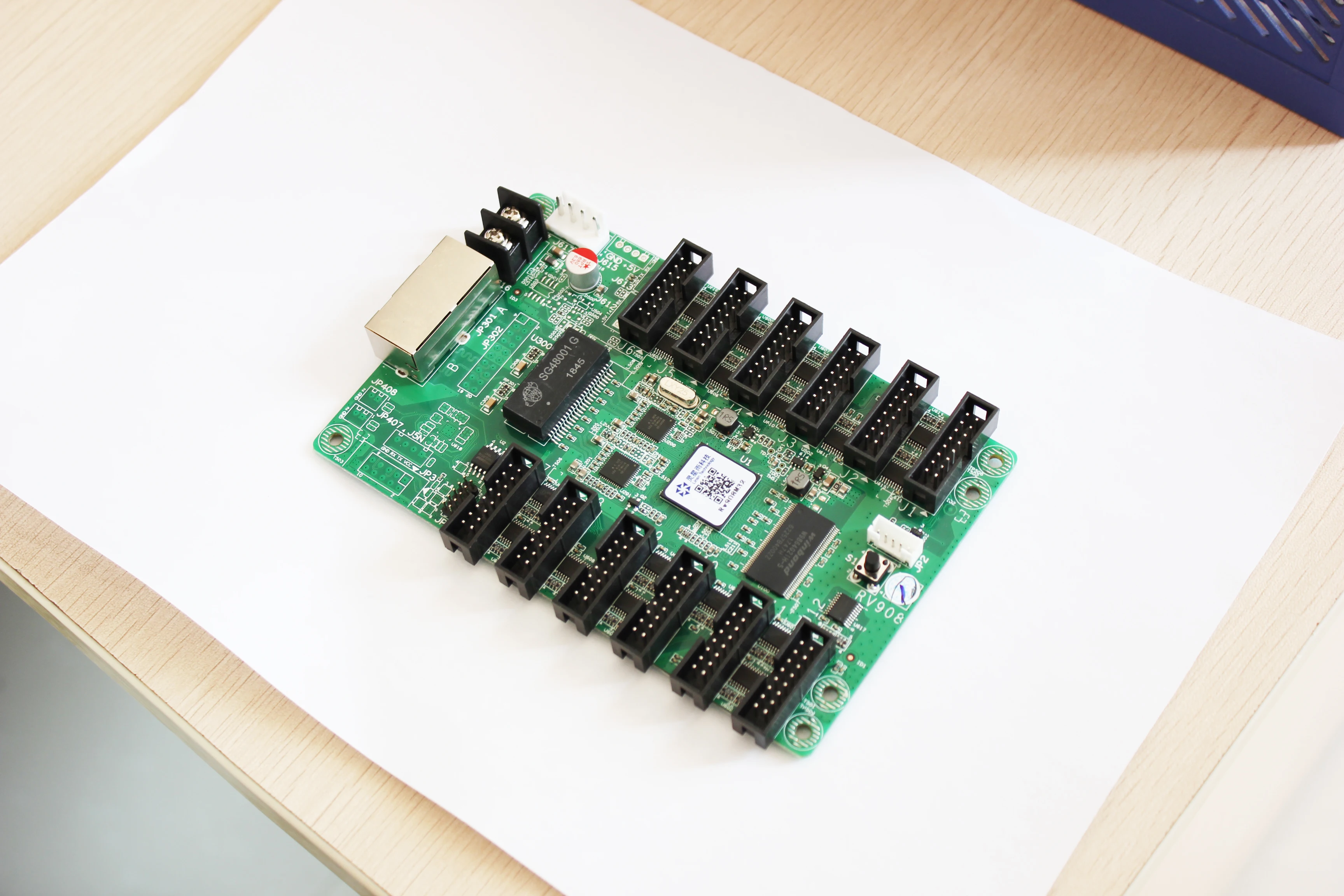 Linsn RV908(RV908M32) Система управления светодиодным дисплеем с поддержкой статической