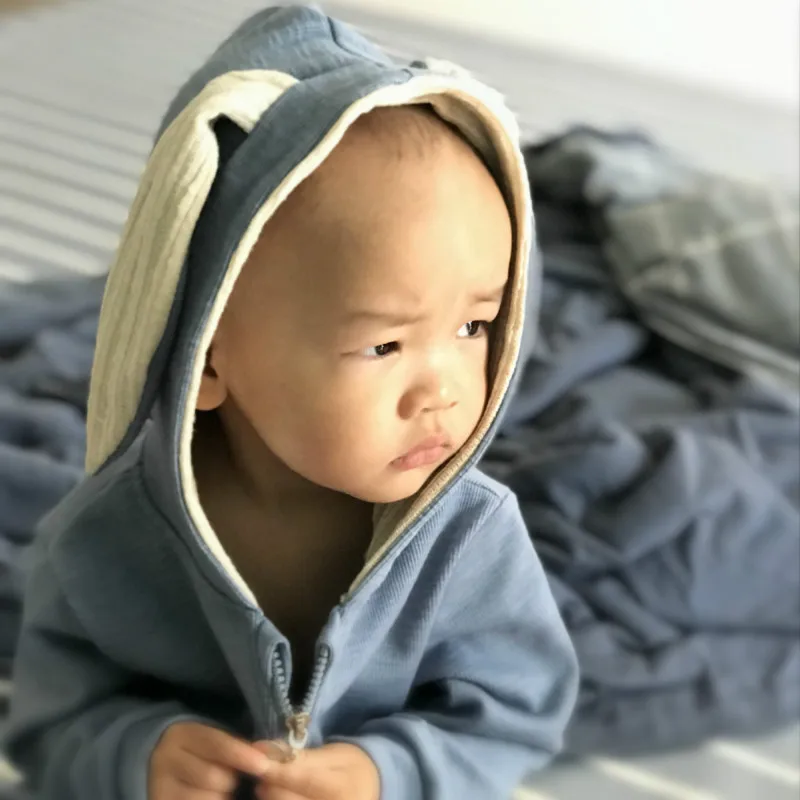 Комбинезон с зайчиком для новорожденных 0-2 лет комбинезоны весенне-Осенние