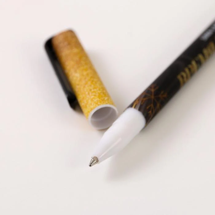 Plastic soft-touch pen with cap Happy New Year! Black gold 07 mm ball paste blue price for 1 piece equipment Window Handles Windows Hardware Home
