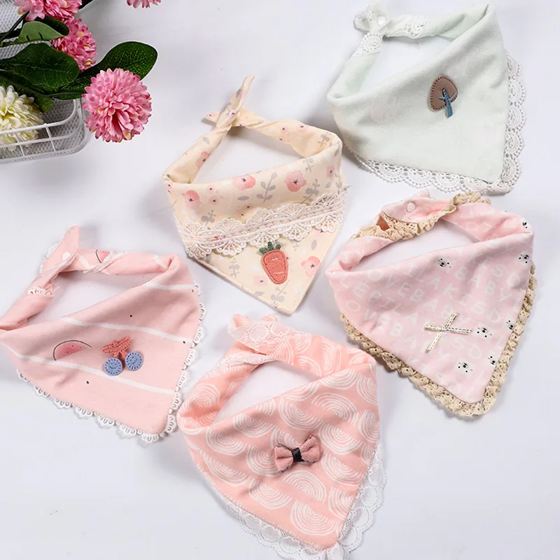 

XCQGH Triangle Baby Girl Bibs Flower Lace Triangle Bandana Burp Cloth Newborn Princess Saliva Towel
